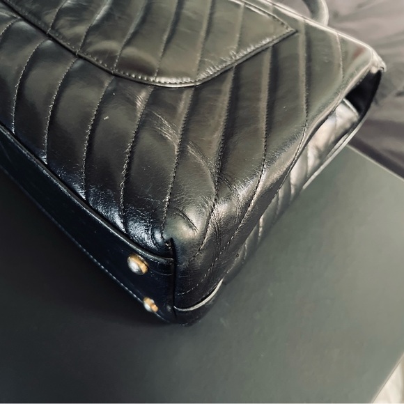 Authentic Chanel Flapbag with handle and chain strap - Picture 5 of 6